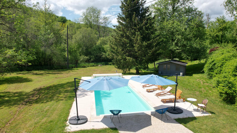 Maison - 279 m² - 9 pièces
