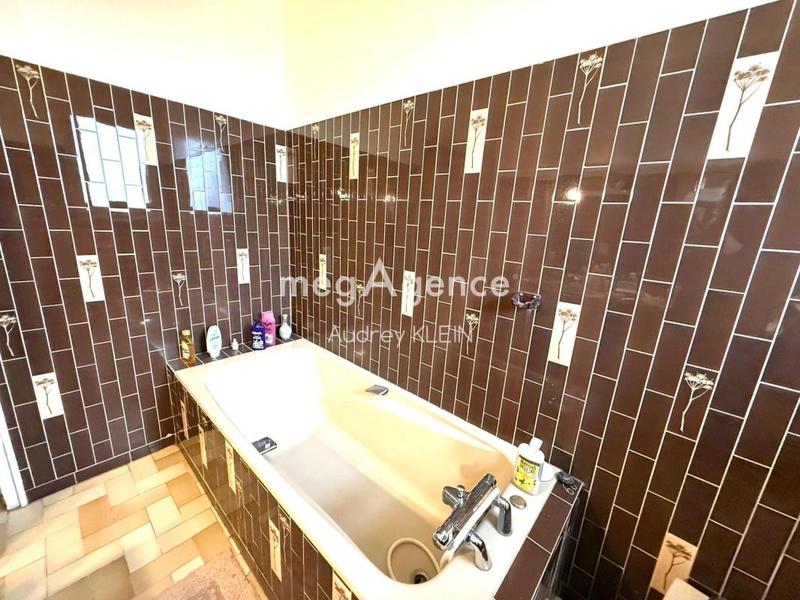 Maison de village - 210 m² - 6 pièces