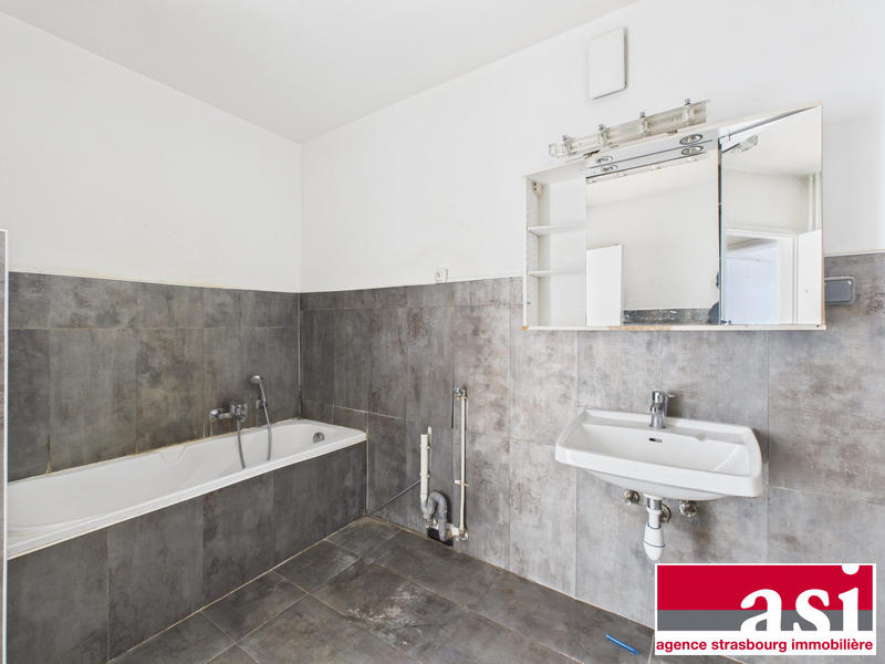 Appartement - 90 m² - 4 pièces