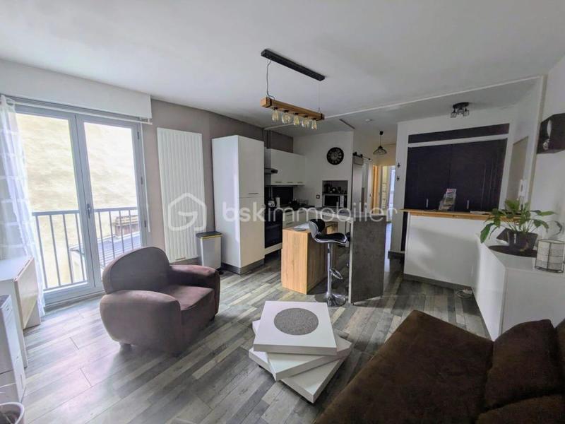 Loft - 38 m² - 2 pièces