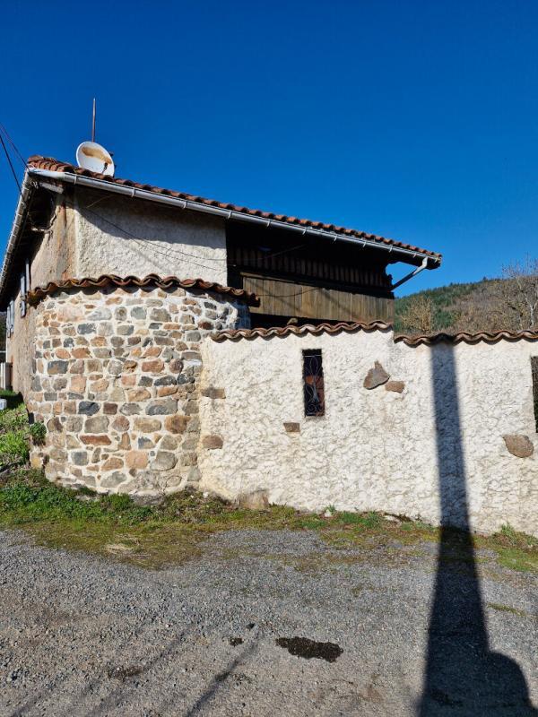 Maison - 220 m² - 8 pièces