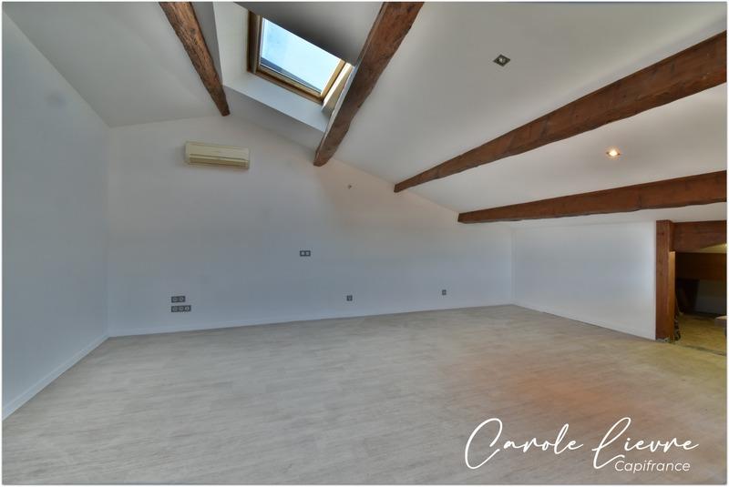 Appartement - 128 m² - 3 pièces