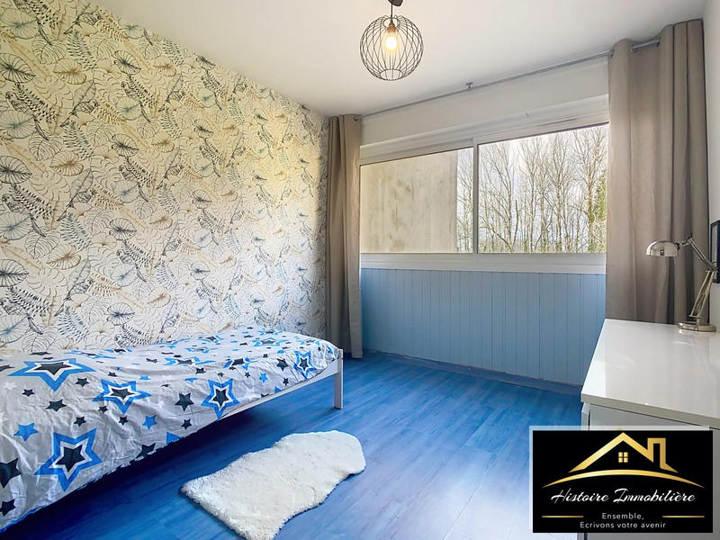 Appartement - 100 m² - 5 pièces