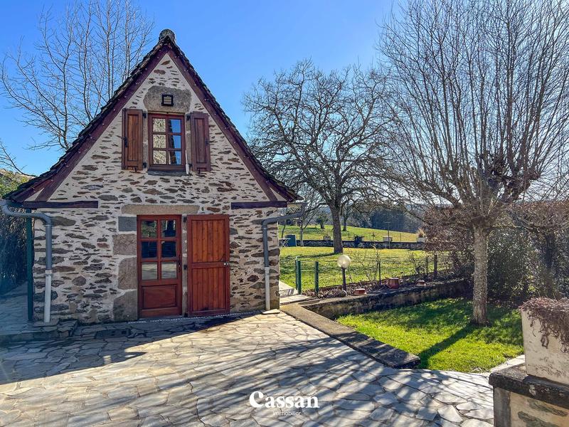 Maison - 290 m² - 14 pièces