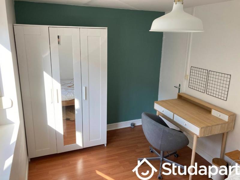 Chambre - 10 m² - 1 pièce