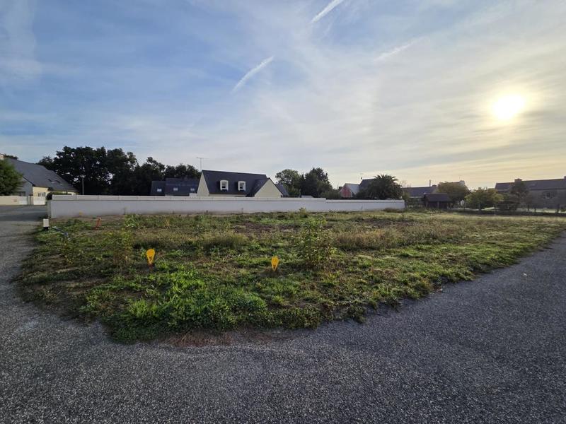 Terrain constructible - 703 m²