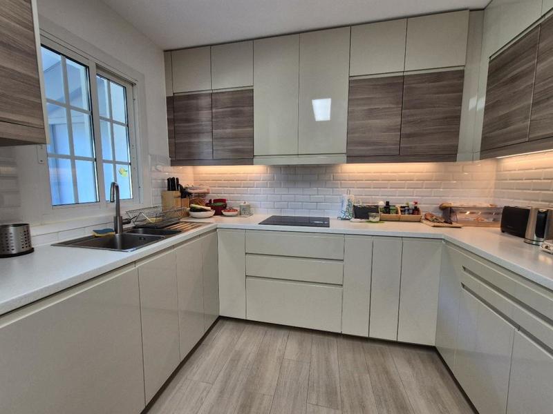 Villa - 168 m² - 6 pièces