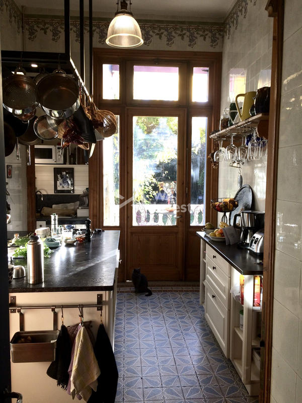 Maison - 210 m² - 10 pièces