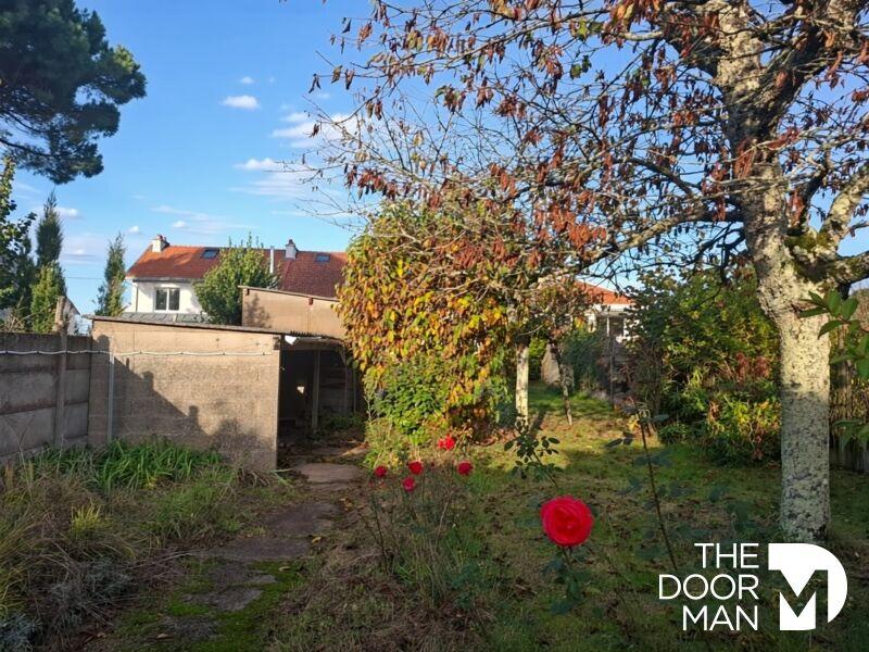 Maison - 93 m² - 5 pièces