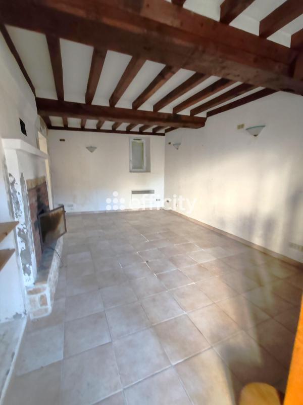 Maison - 310 m² - 12 pièces