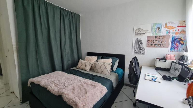 Appartement - 99 m² - 6 pièces