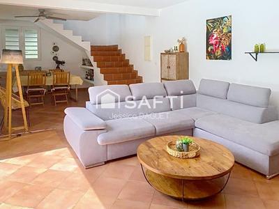 Villa - 208 m² - 8 pièces