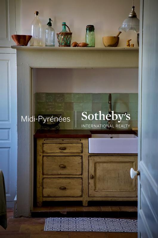 Maison de maîtres - 265 m² - 7 pièces