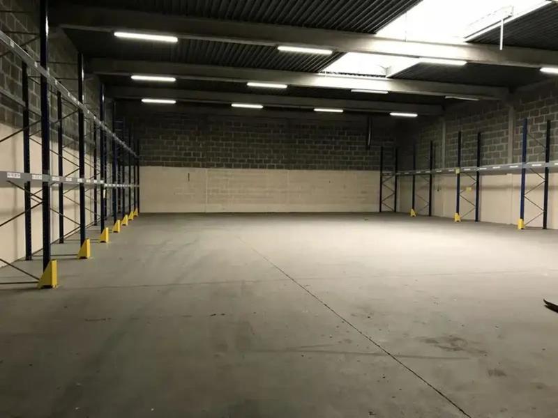Local d'activités - 530 m²