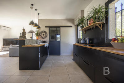 Appartement - 170 m² - 6 pièces