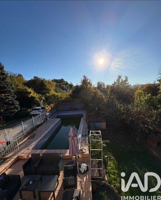 Maison - 125 m² - 5 pièces