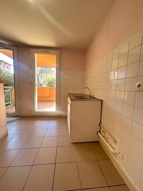 Appartement ancien - 76 m² - 3 pièces