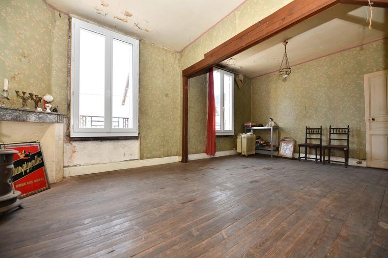 Maison - 220 m² - 10 pièces