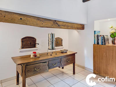 Maison - 343 m² - 10 pièces