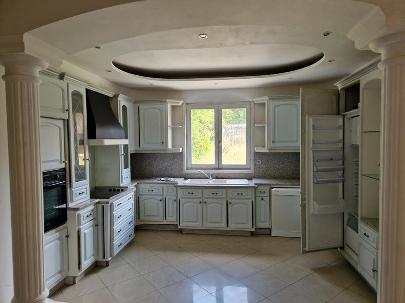 Maison - 224 m² - 7 pièces