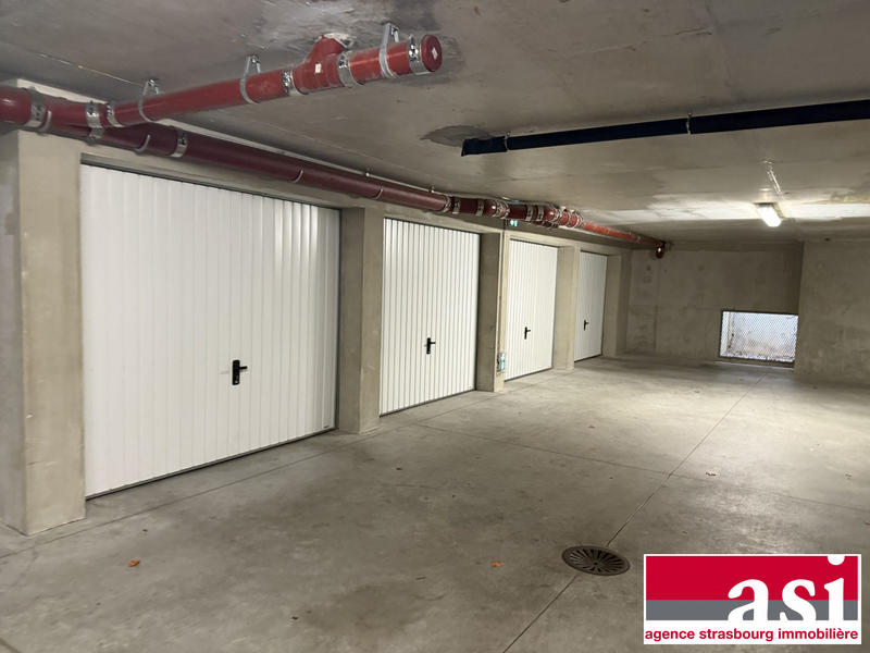 Parking / Garage - 16 m²