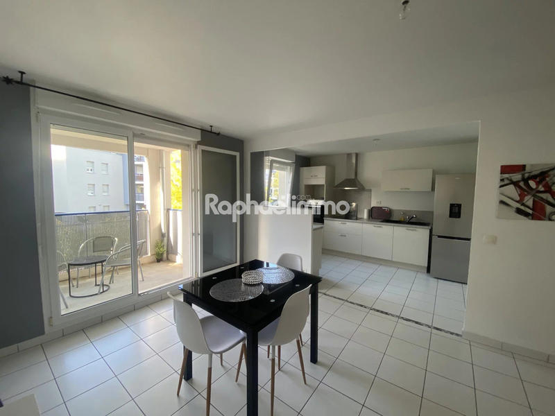 Appartement - 71 m² - 3 pièces