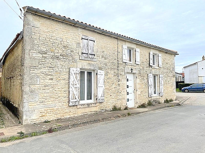 Maison - 220 m² - 10 pièces