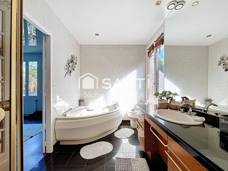 Maison de maîtres - 156 m² - 6 pièces