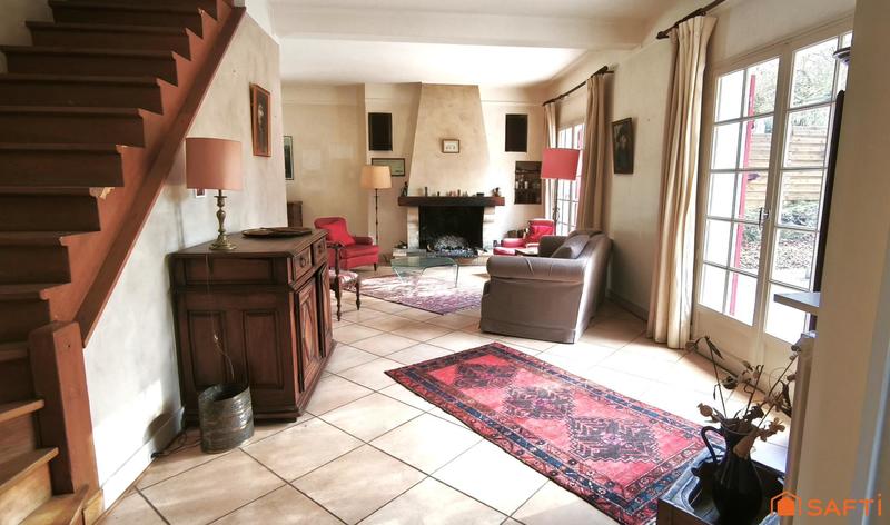 Villa - 179 m² - 9 pièces