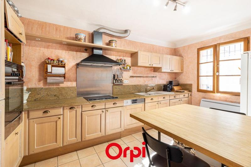 Maison - 162 m² - 5 pièces