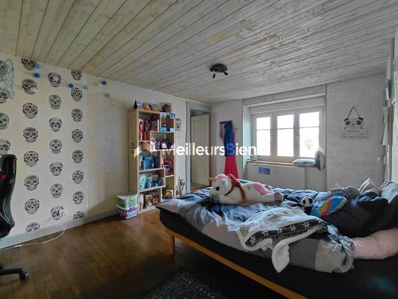 Maison - 271 m² - 7 pièces