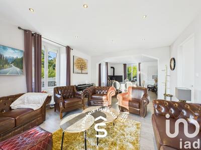 Maison - 245 m² - 9 pièces