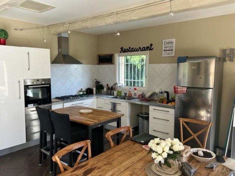 Maison - 310 m² - 13 pièces