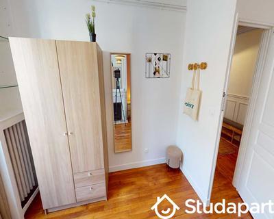 Chambre - 60 m² - 1 pièce