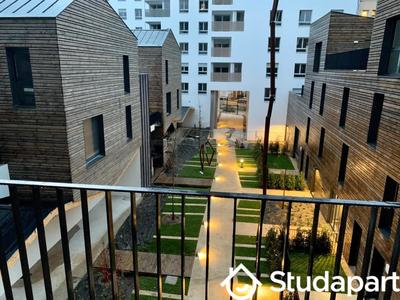 Chambre - 9 m² - 1 pièce