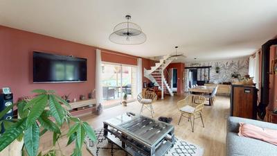 Maison - 139 m² - 5 pièces