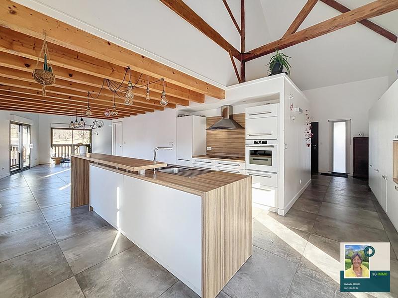 Maison - 164 m² - 7 pièces