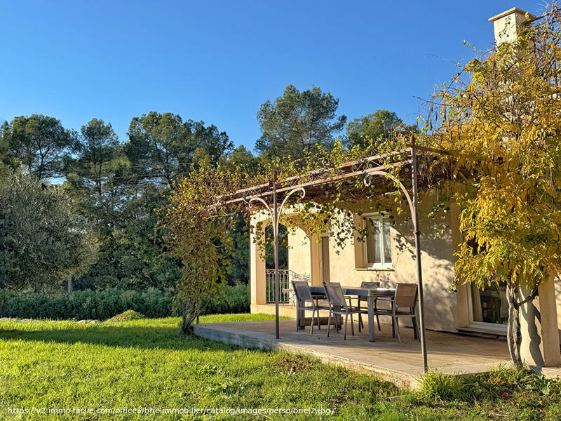 Maison - 174 m² - 7 pièces