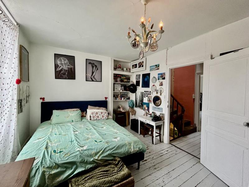 Maison - 185 m² - 7 pièces