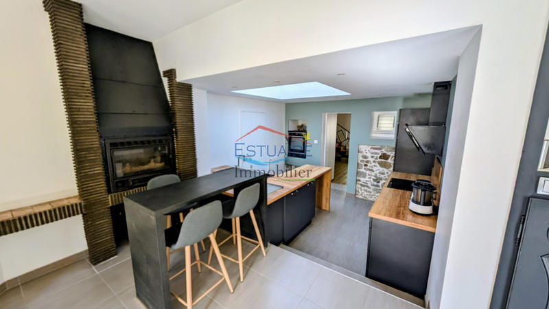 Maison traditionnelle - 207 m² - 6 pièces