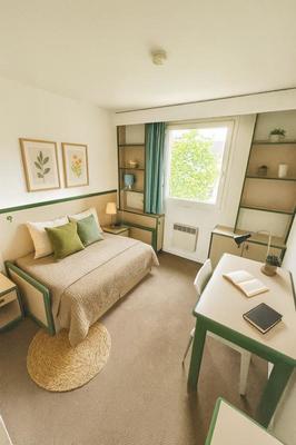 Chambre - 12 m² - 1 pièce