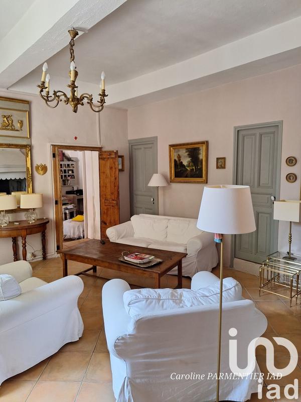 Maison - 460 m² - 10 pièces