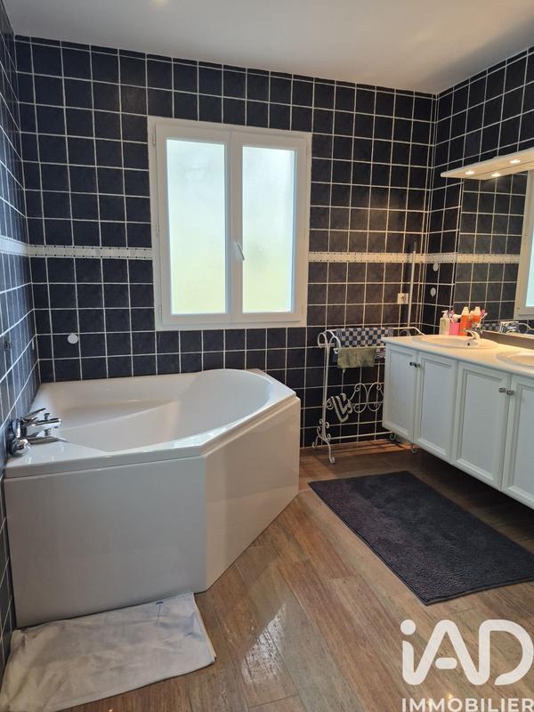 Maison - 160 m² - 4 pièces