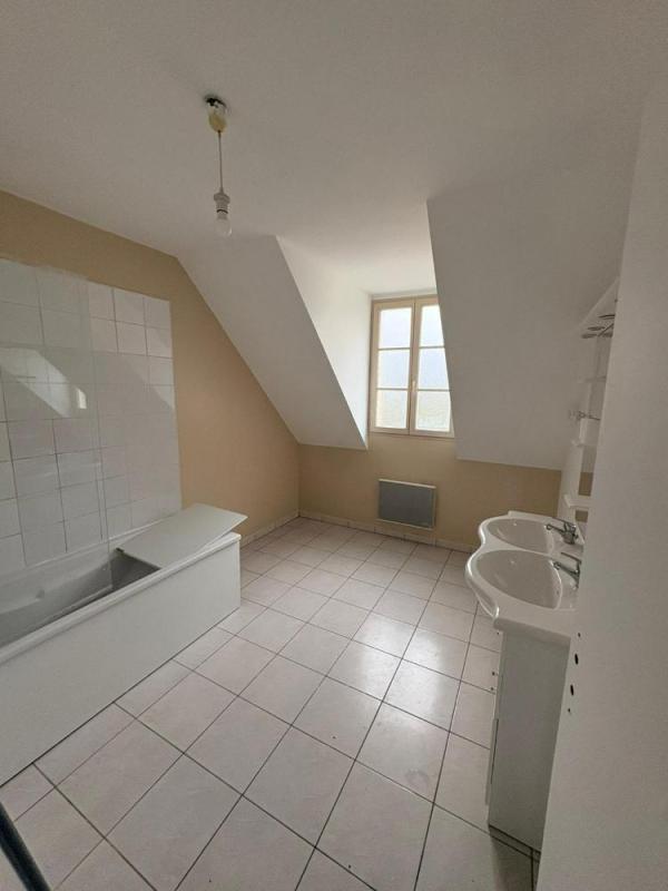 Maison - 106 m² - 5 pièces
