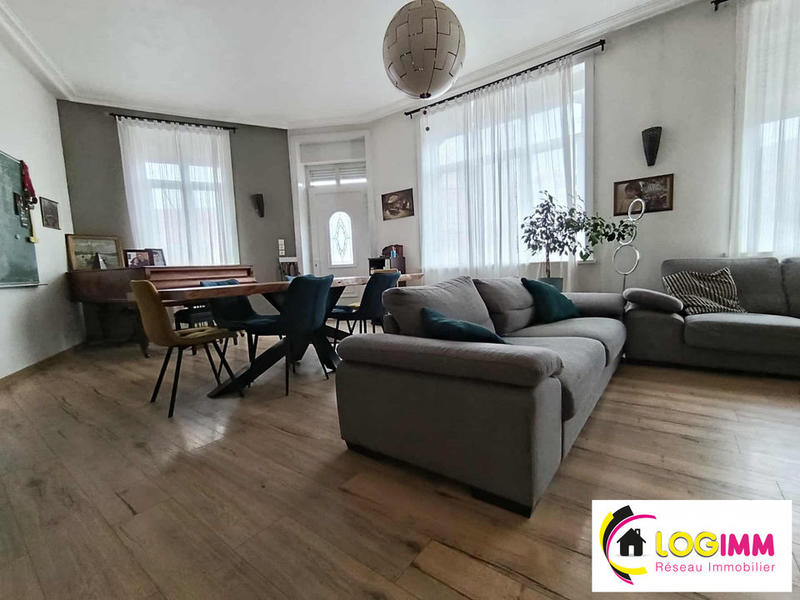 Maison - 203 m² - 10 pièces