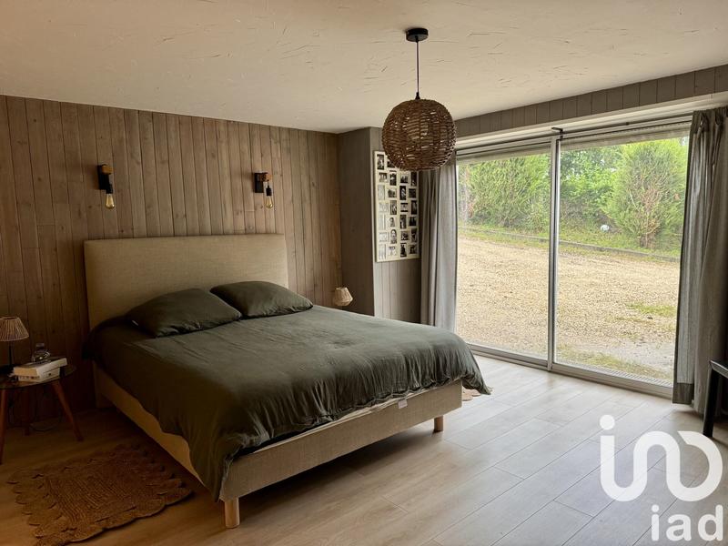 Maison - 200 m² - 7 pièces