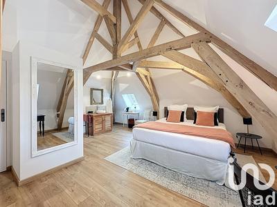 Maison - 442 m² - 8 pièces