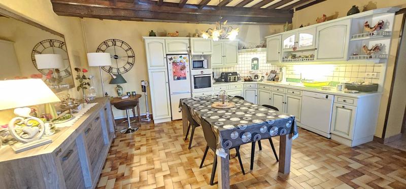 Corps de ferme - 110 m² - 4 pièces