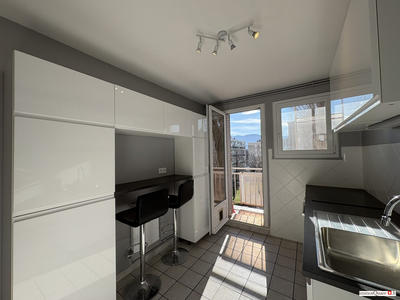 Appartement - 70 m² - 4 pièces