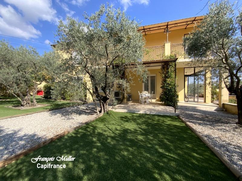 Appartement - 97 m² - 4 pièces